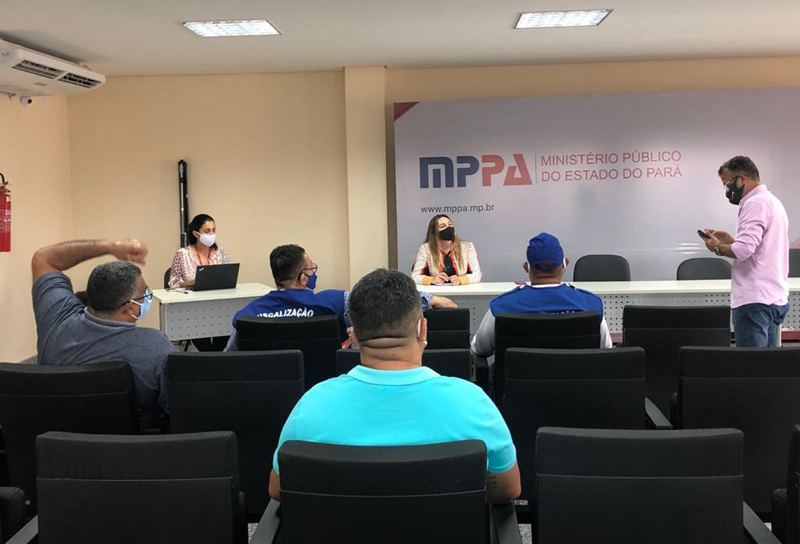 Promotora Sabrina Kalume tem reunido para traçar ações de combate ao transporte irregular