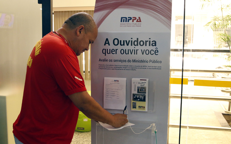 Os totens facilitam a comunicação com a Ouvidoria-Geral. Os totens facilitam a comunicação com a Ouvidoria-Geral.
