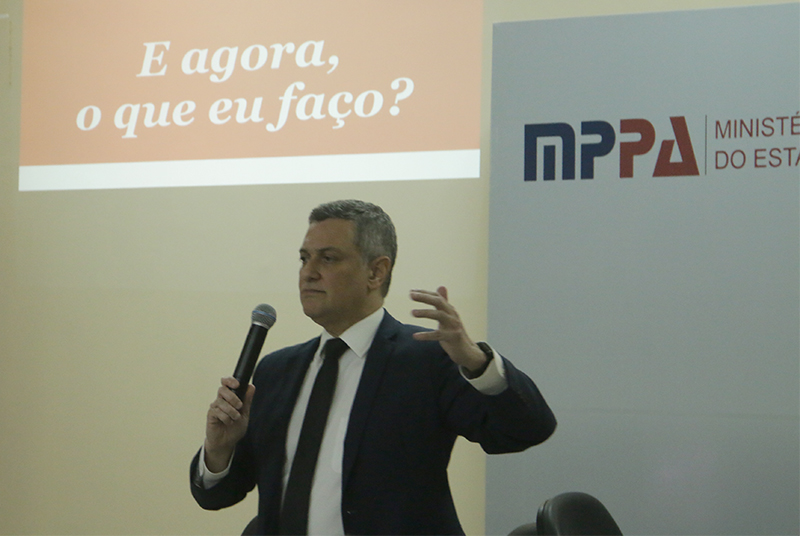 Luciano Badini, Promotor de Justiça do MPMG Luciano Badini, Promotor de Justiça do MPMG