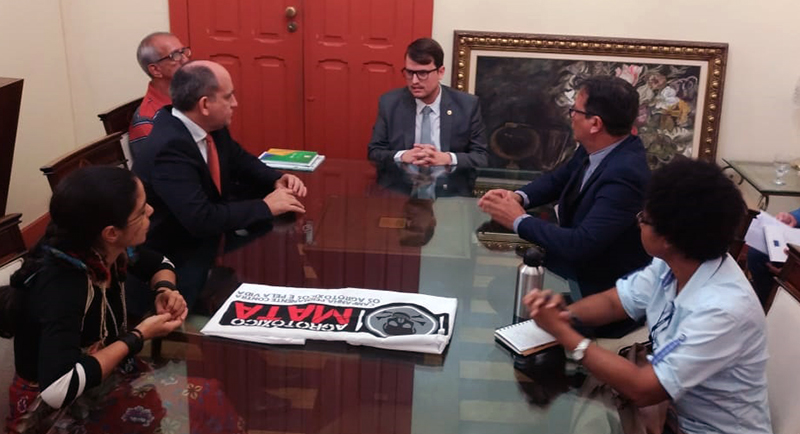 Integrantes do fórum estadual reunidos com o deputado Dirceu ten Caten Integrantes do fórum estadual reunidos com o deputado Dirceu ten Caten