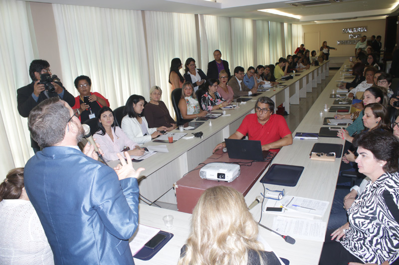 Órgãos públicos e sociedade civil aderem ao projeto Órgãos públicos e sociedade civil aderem ao projeto