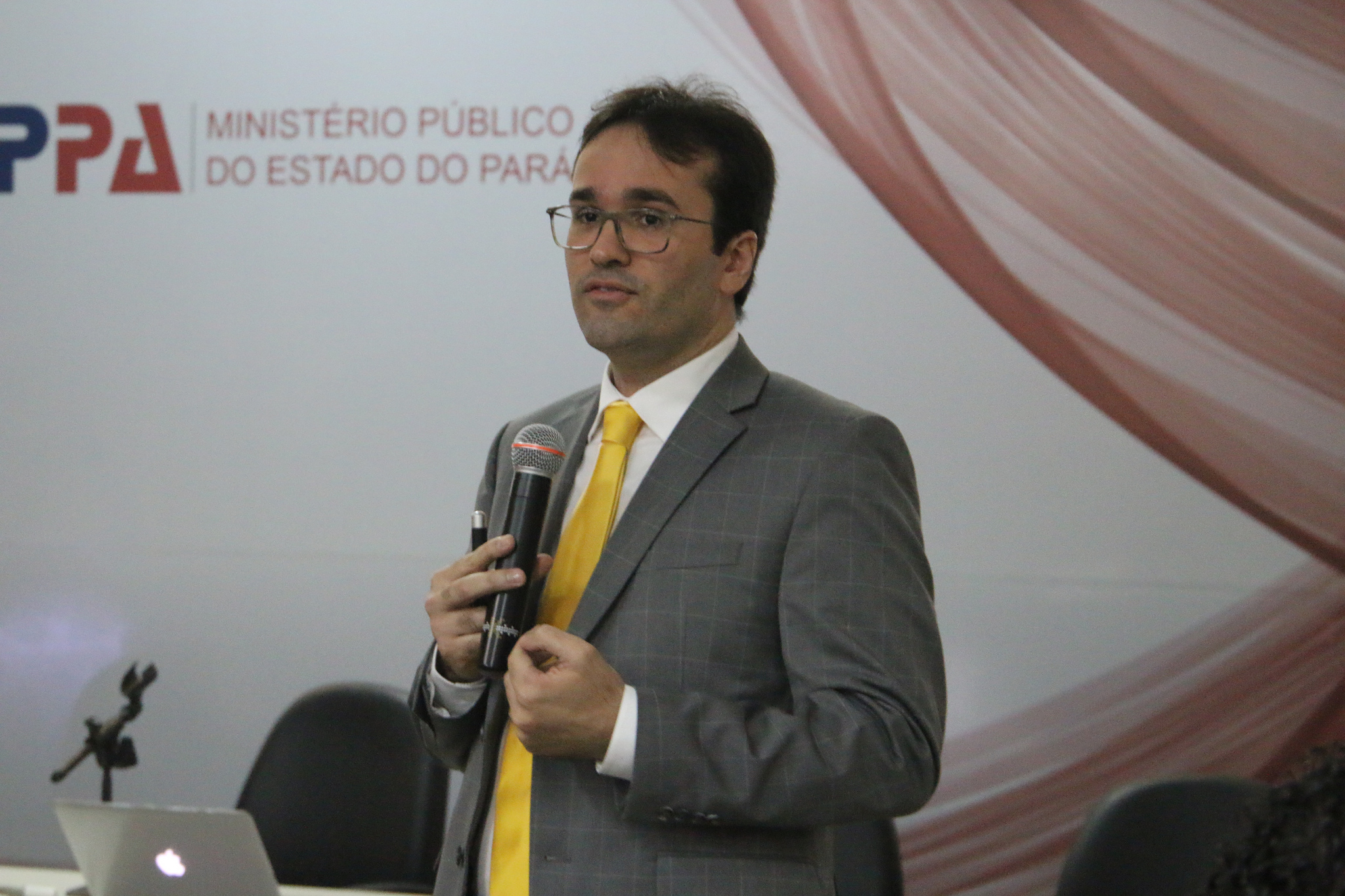 Promotor de Justiça do Ceará, Igor Pinheiro. Promotor de Justiça do Ceará, Igor Pinheiro.