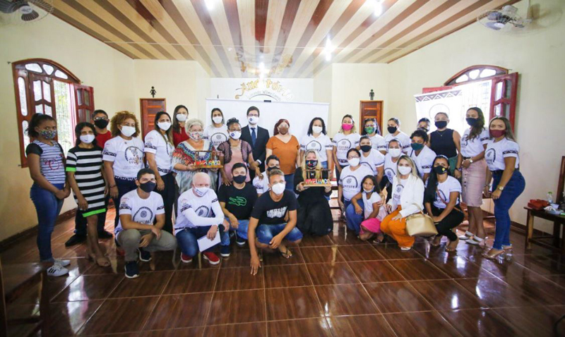 Autoridades e lideranças sociais participaram da apresentação do projeto