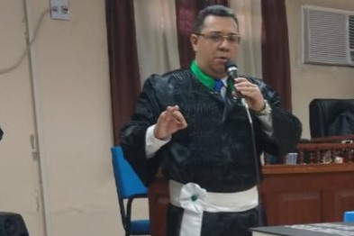 Promotor de Justiça Márcio Farias durante sessão do tribunal do júri Promotor de Justiça Márcio Farias durante sessão do tribunal do júri