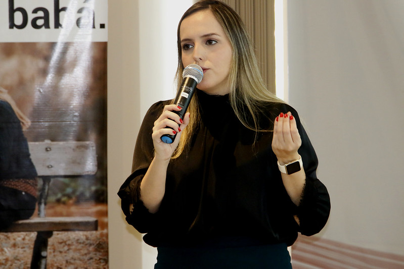 Neuropsicóloga Karina Medrado falta do impactos dos eletrônicos em crianças com transtorno do neurodesenvolvimento