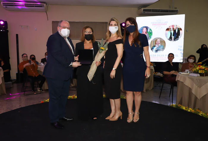 Subprocuradora-Geral Ubiragilda Pimentel foi uma das homenageadas com o Prêmio Mulheres Empoderadas