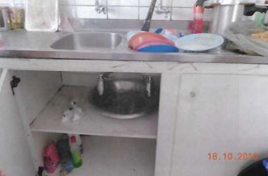 Cozinha apresenta problemas hidráulicos