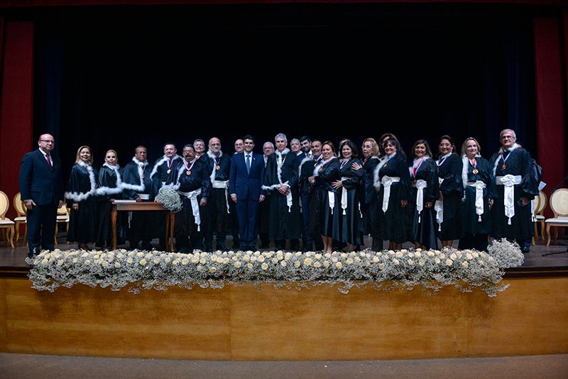 Membros do Colégio de Procuradores de Justiça posam após a solenidade Membros do Colégio de Procuradores de Justiça posam após a solenidade