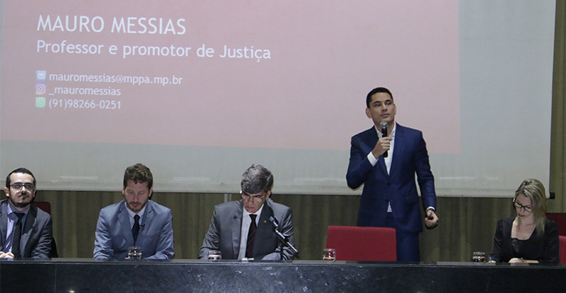 Promotor de Justiça Mauro Messias palestra no evento: experiência exitosa em Altamira Promotor de Justiça Mauro Messias palestra no evento: experiência exitosa em Altamira
