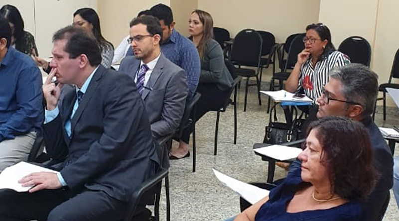 Encontrou reuniu representantes do sistema de proteção a mulheres vítimas de violência