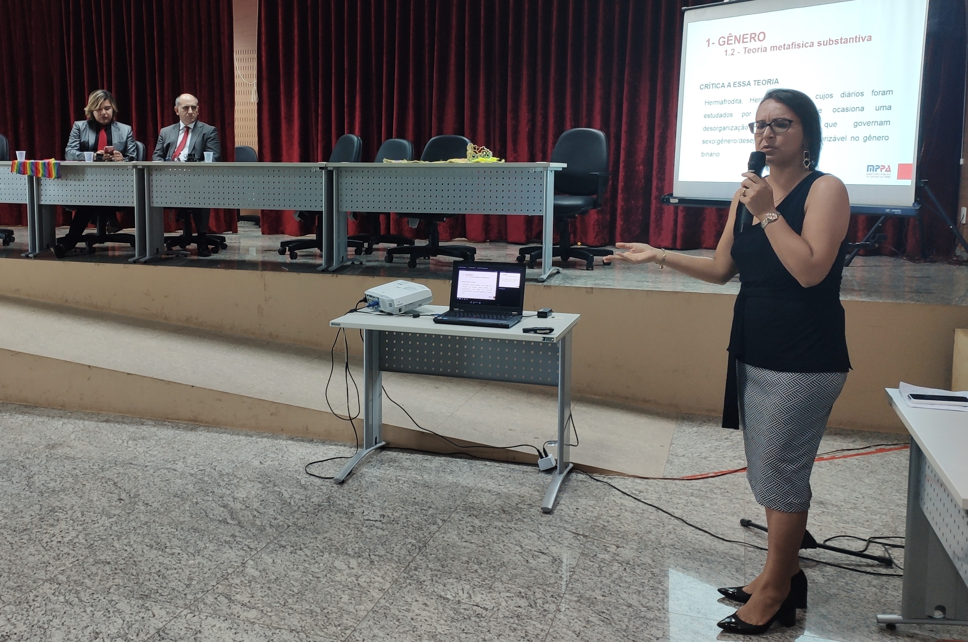 Promotora de Justiça Luziana Dantas falou sobre gênero na era da diversidade sexual Promotora de Justiça Luziana Dantas falou sobre gênero na era da diversidade sexual