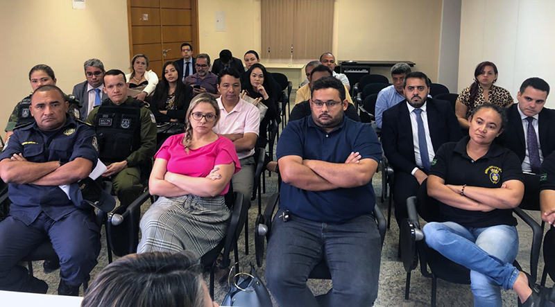 Representantes de órgãos estaduais e municipais e de empresas participaram da reunião Representantes de órgãos estaduais e municipais e de empresas participaram da reunião