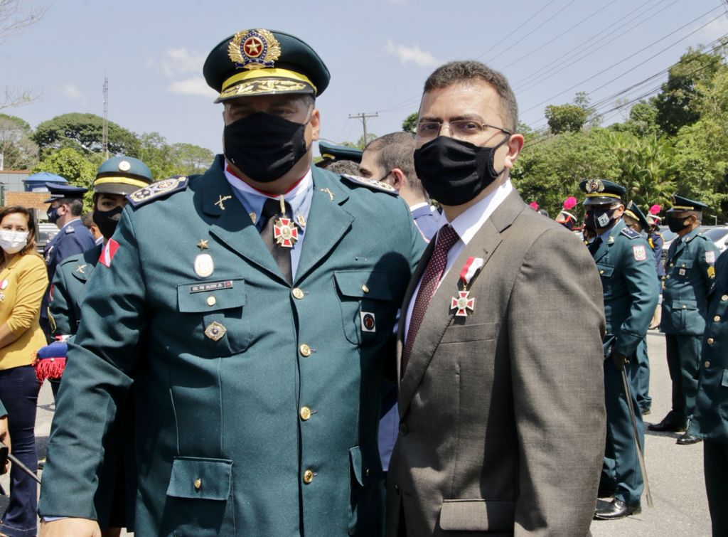 O promotor de Justiça Alexandre Tourinho foi agraciado com a Medalha “Coronel Fontoura Grau Cavaleiro