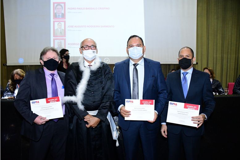Promotores vencedores Augusto Sarmento, Pedro Crispino e Rodrigo Aquino.
