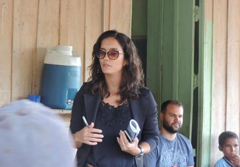 Promotora Juliana Félix reuniu com moradores Promotora Juliana Félix reuniu com moradores